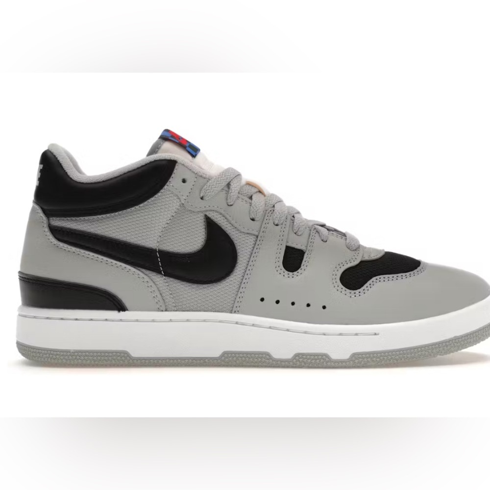 Nike Mac Attack QS SP Light Smoke Grey

Light Smoke Grey size 6.5